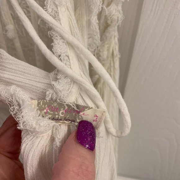 Boho Free People White Embroidered Tank Top Size Small - Picture 6 of 8